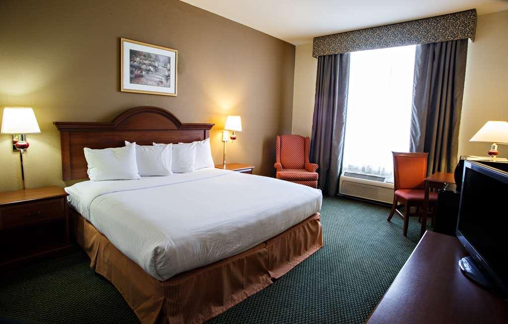 Country & By Radisson, Harrisburg West Hotel 3*
