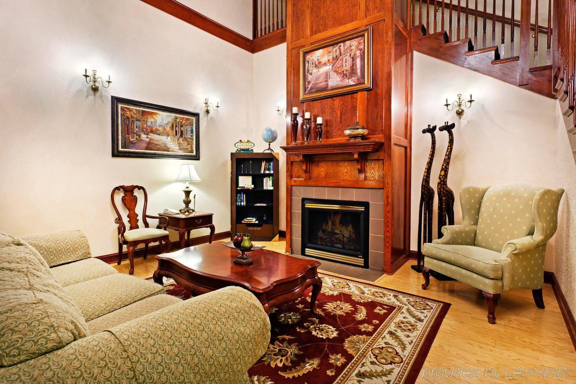 Country & By Radisson, Harrisburg West Mechanicsburg