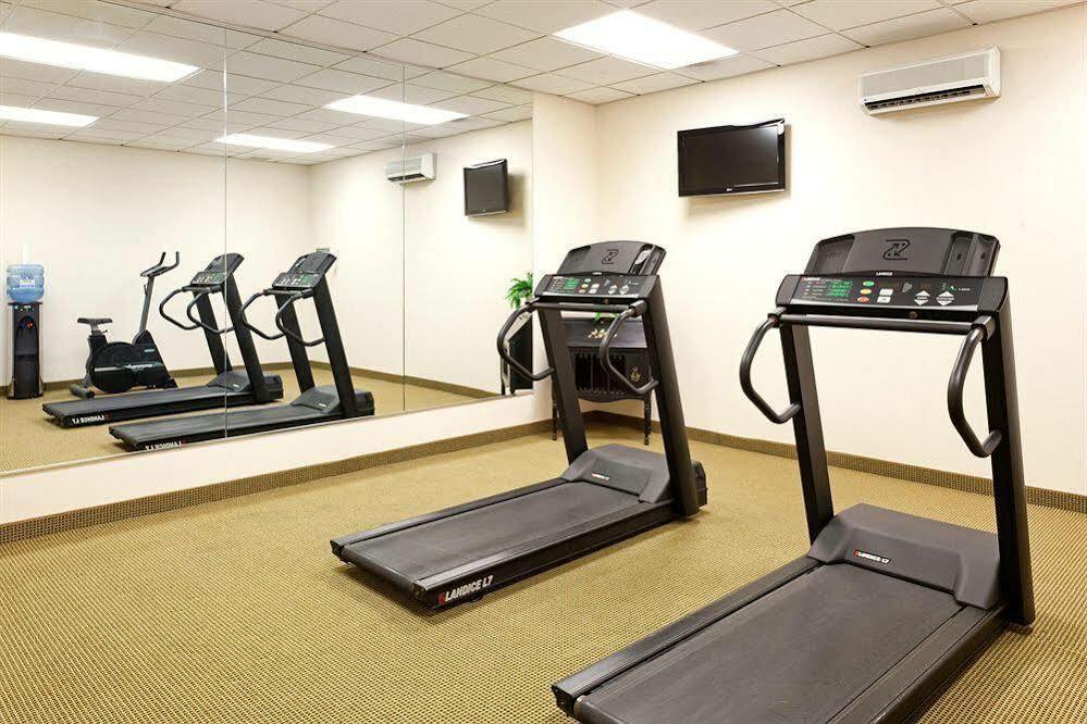 Hotel Country & By Radisson, Harrisburg West Mechanicsburg