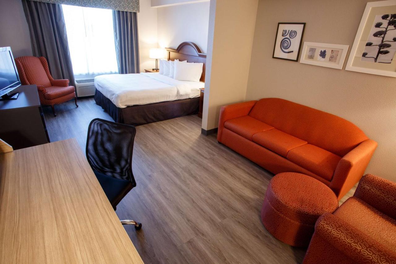 Hotel Country & By Radisson, Harrisburg West Mechanicsburg