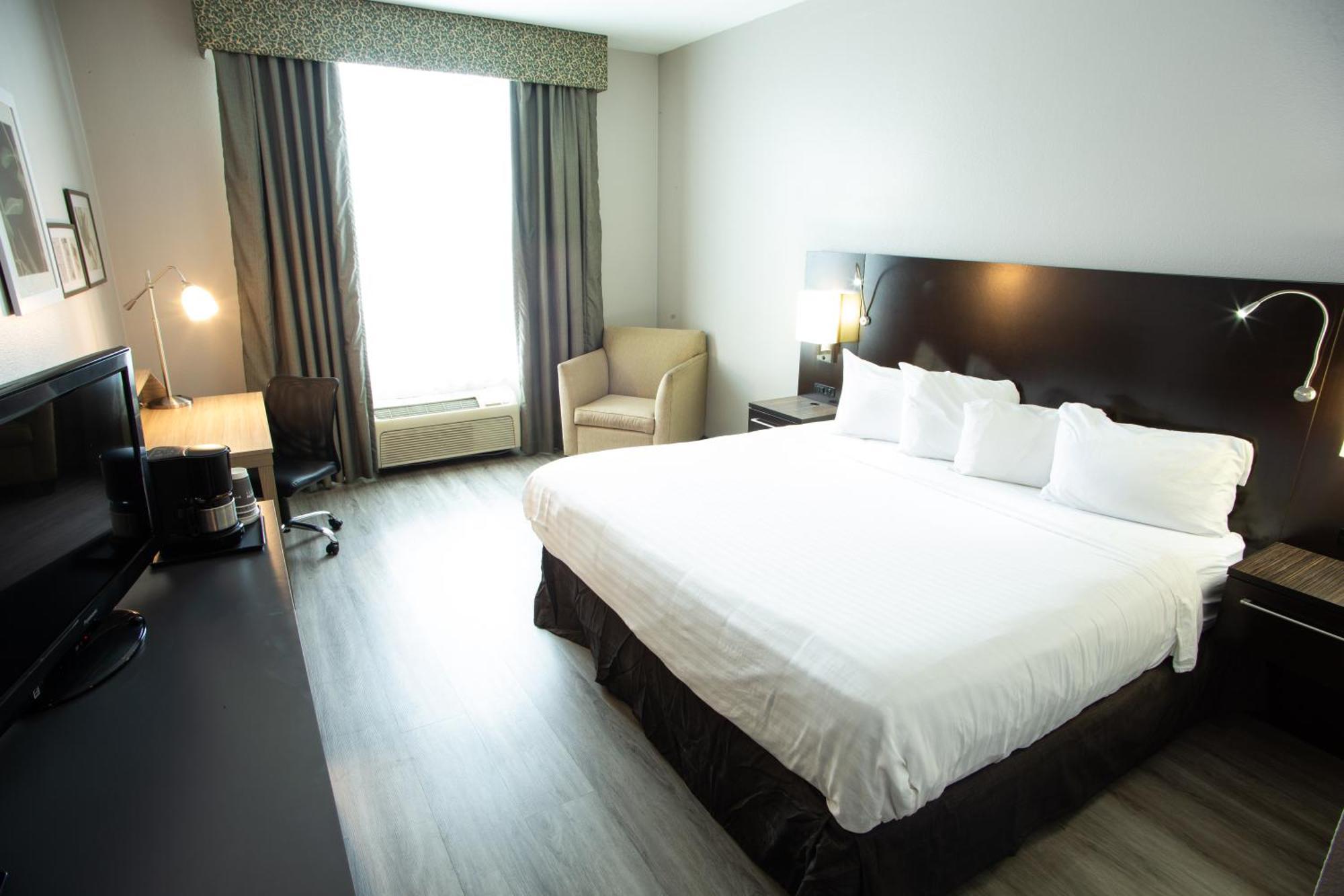 Hotel Country & By Radisson, Harrisburg West Mechanicsburg